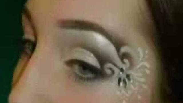 How To: Gorgeous Eyeshadow Design Ideas