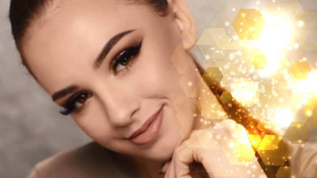 How To: Glossy Smokey Eye Makeup