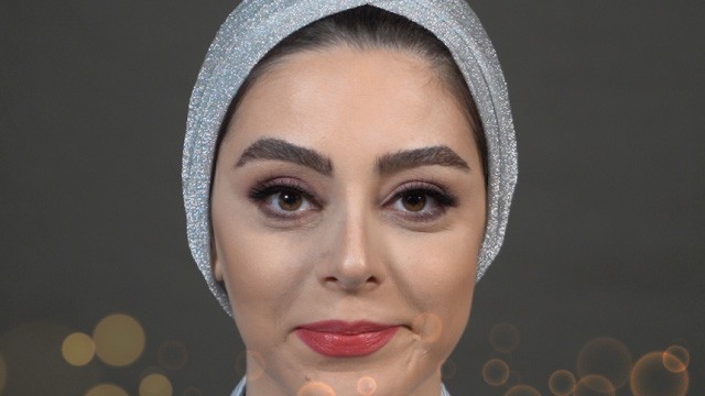 How To: Lifting Eyebrows